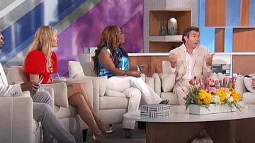 Christian Louboutin Flo Slingback Heel usado por Sheryl Underwood como se ve en The Talk el 19 de marzo de 2024