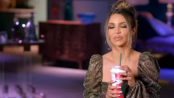 Robe d’alchimie glamour Nookie portée par Scheana Shay comme on le voit dans Vanderpump Rules (S11E08)