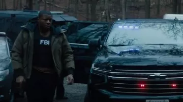 Canada Goose Chilliwack Down Bomber Jacket worn by Special Agent Ray Cannon (Edwin Hodge) as seen in FBI: Most Wanted (S05E05)