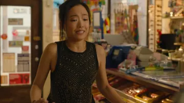 Free People Cool Cat Embellecido Tank usado por Janet (Andrea Bang) como se ve en Kim's Convenience (T05E05)