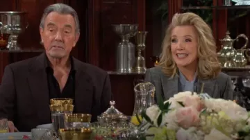 Blazer de jacquard Vegy de Zadig & Voltaire usado por Nikki Reed Newman (Melody Thomas Scott) en The Young and the Restless el 20 de marzo de 2024