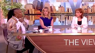 Magnolia Pearl Den­im Hip­pie Ki­mono worn by Whoopi Goldberg as seen in The View on March 21, 2024