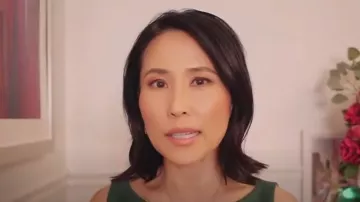 Vestido ajustado sin mangas de Elie Tahari usado por Vicky Nguyen como se ve en Today el 21 de marzo de 2024