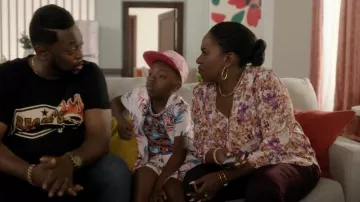 Nydj Crepe Blouse worn by Drea Richards (Nadine Roden) as seen in Take Note (S01E05)