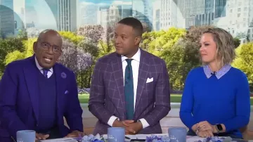 Jersey J. crew Tippi con cuello a rayas usado por Dylan Dreyer como se ve en Today el 22 de marzo de 2024