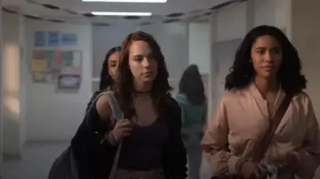 Pacsun Easy Cropped Cami Top worn by Beth Cassidy (Marlo Kelly) as seen in Dare Me (S01E04)