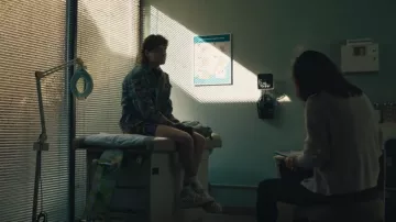 Vans Skate Shoes worn by Mingus (Fin Argus) as seen in Queer as Folk (S01E07)