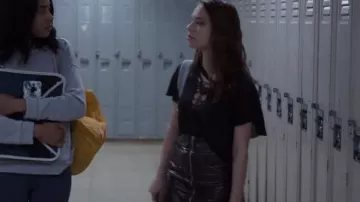 McQ Alexander McQueen Minifalda de charol falso usada por Beth Cassidy (Marlo Kelly) como se ve en Dare Me (S01E08)