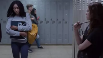 Uniqlo Airism Leggings worn by Addy Hanlon (Herizen Guardiola) as seen in Dare Me (S01E08)