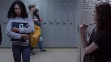 Uniqlo Airism Leggings worn by Addy Hanlon (Herizen Guardiola) as seen in Dare Me (S01E08)