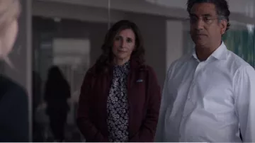 Patagonia Better Sweater Jacket worn by Linda Tanner (Michaela Watkins) as seen in The Dropout (S01E05)