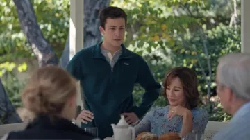 Patagonia Men's Better Sweater® 1/4 Zip worn by Tyler Shultz (Dylan Minnette) as seen in The Dropout (S01E06)