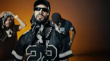 Maillot de football Amiri Black Mesh 22 porté par Anuel AA en VVS SWITCH Remix par (Letra/Lyrics) Pressure9x19, YovngChimi, Hades66, CDobleta, Luar La L