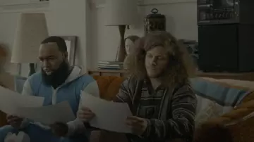 Sudadera con capucha Urban Renewal Vintage Baja Pullover usada por Gunther (Blake Anderson) como se ve en Woke (T01E05)