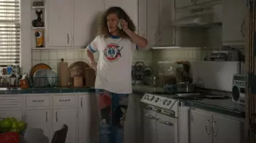 Kapital 12oz Okabilly Psychedelic Damaged Denim porté par Gunther (Blake Anderson) comme on le voit dans Woke (S02E07)