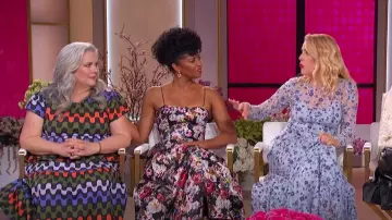Vestido Rickie de Adam Lippes en Duquesa estampada usado por Renée Elise Goldsberry como se ve en The Jennifer Hudson Show el 26 de marzo de 2024