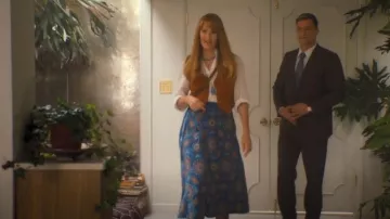 Ralph Lauren Jupe portefeuille portée par Linda Shaw (Laura Dern) comme on le voit dans Palm Royale (S01E04)