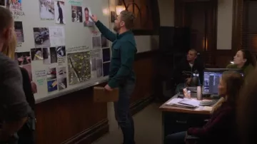 Chemise western Treasure & Bond portée par Adam Ruzek (Patrick Flueger) tel qu’on le voit dans Chicago P.D. (S11E07)