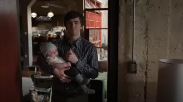 J.Crew Men's Slim Performance Twill Shirt worn by Dr. Shaun Murphy (Freddie Highmore) as seen in The Good Doctor (S07E04)