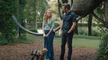 Rolla's East­coast Flares worn by Ashley (Harriet Dyer) as seen in Colin from Accounts (S01E08)