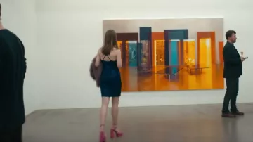 Chaussures à talons Asos Design portées par Stella Sandell (Alexandra Karlsson Tyrefors) dans Une famille presque normale (S01E01)