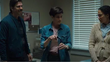 Anthony Thomas Melillo Slub Cashmere T-Shirt worn by Dr. Sarah Gunning (Annabeth Gish) as seen in Midnight Mass (S01E03)