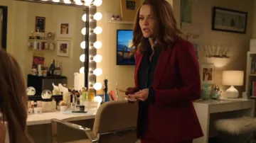 Theory Power Blazer worn by Bradley Jackson (Reese Witherspoon) as seen in The Morning Show (S02E01)