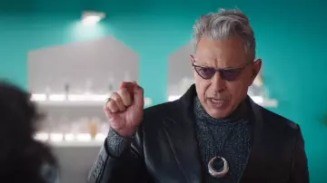 Saint Laurent Saint Lau­rent SL 487 worn by Tunnel Quinn (Jeff Goldblum) as seen in Search Party (S05E07)