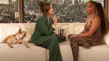 Veronica Beard Marbeau Pantalones plisados de pierna ancha usados por Drew Barrymore como se ve en The Drew Barrymore Show el 2 de abril de 2024