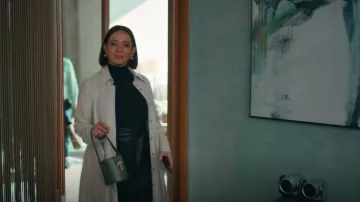 Doen Sophie Bag worn by Molly Novak (Maya Rudolph) as seen in Loot (S02E01)