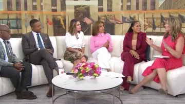 Alice + Olivia Deanna Pant worn by Sheinelle Jones as seen in Today on April 2, 2024