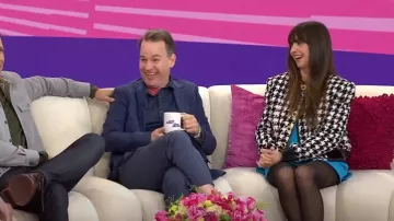 Chaqueta de tweed de pata de gallo de 6 botones de Balmain usada por Alison Brie como se ve en Today with Hoda & Jenna el 2 de abril de 2024