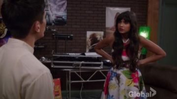 The floral dress Ted Baker of Ms. Al-Jamil (Jameela Jamil) in The Good Place S01E10