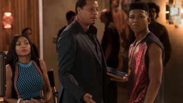 The dress Versace of Cookie Lyon (Taraji P. Henson) in Empire S03E05