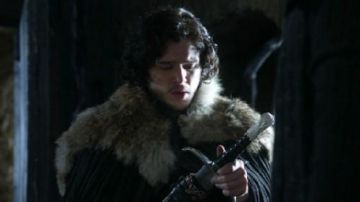 L'épée de John Snow (Kit Harington) dans Juego de Tronos