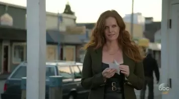 The blazer Olive Zelena (Rebecca Mader) in Once Upon A Time