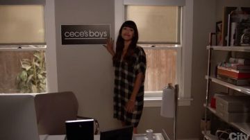 Vestido corto a cuadros de Cece Parekh (Hannah Simone) Madewell en New Girl S06E12