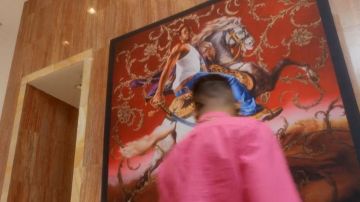 Le tableau "Oficial de los Húsares" de Kehinde Wiley dans Empire