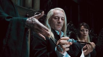 The cane and wand Lucius Malfoy (Jason Isaacs) in Harry Potter and the Order of the Phoenix