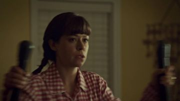 Pijama a cuadros J.Crew de Alison Hendrix (Tatiana Maslany) en Orphan Black S03E01