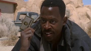 The American Express card of Terrance Paul Davidson (Martin Lawrence in Nothing to lose