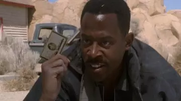 La carte American Express de Terrance Paul Davidson (Martin Lawrence) dans Rien à perdre