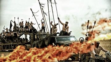 El modelo de pantalón que llevan los War Boys en Mad Max Fury Road