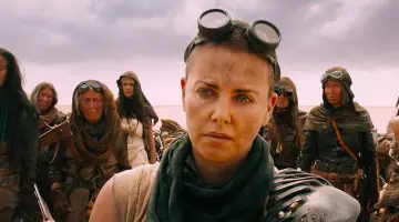 Les lunettes d'Imperator Furiosa (Charlize Theron) dans Mad Max Fury Road
