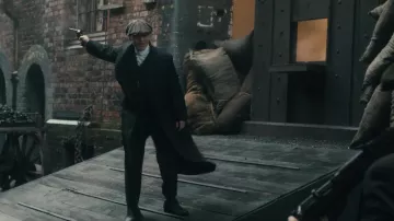 Chaussures Black Vintage Boots portées par Thomas Shelby (Cillian Murphy) dans Peaky Blinders (saison 1 épisode 6)