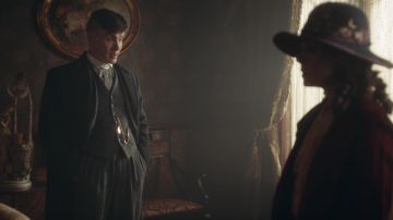 Traje de tweed gris de 3 piezas de Thomas Shelby (Cillian Murphy) en Peaky Blinders S02E02