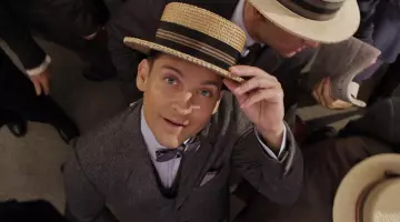 The boater Nick Carraway (Tobey Maguire) in Gatsby