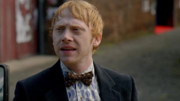 The bow tie Charlie Cavendish (Rupert Grint) in Snatch