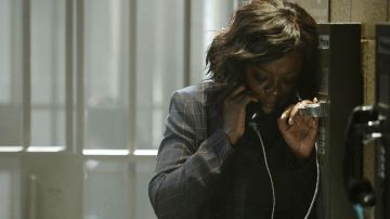 Long coat plaid of Annalise Keating (Viola Davis), in Murder