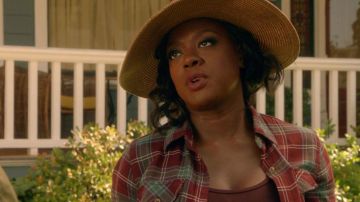 Camisa a cuadros de Annalise Keating (Viola Davis) en Murder